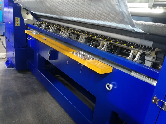 1200rpm a informatisé des rangées de couture et piquantes de la machine 2 pour le couvre-lit