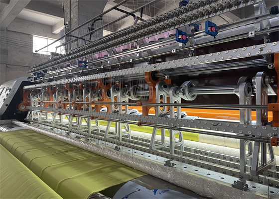 Machine de couverture à aiguilles multiples de 82 pouces haute précision et performances lisses 3 rangées d'aiguilles