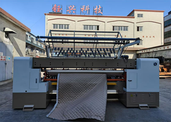 Vitesse 25,4 mm Distance de l'aiguille Machine de couverture industrielle lourde