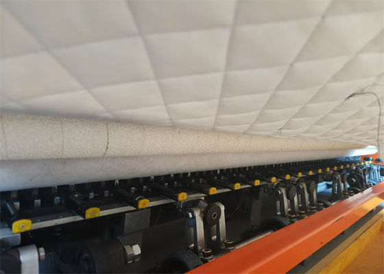 Machine de couverture professionnelle Équipement de couverture industrielle avec une distance d'aiguille de 25,4 mm