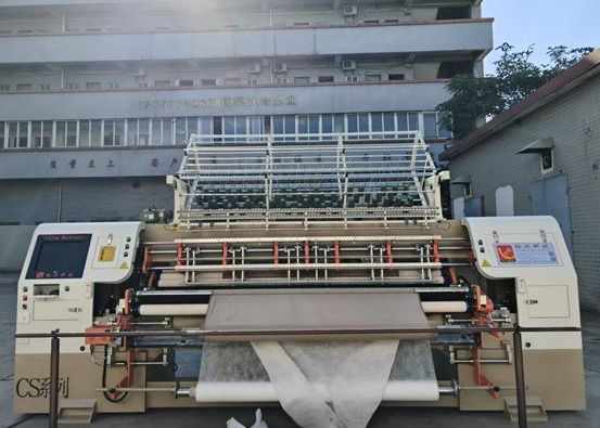 Machine de couverture industrielle de 5000 kg de capacité pour tapisseries et draps lourds