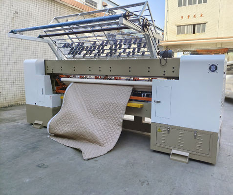La literie a automatisé la largeur piquante de la machine 2.45m de couture et piquante