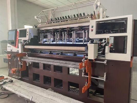 Machine de couverture à plusieurs aiguilles à crochet rotatif informatisé de 1400 tours par minute 1,7 m
