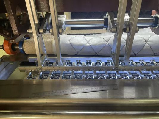 Série B Machine de couverture à crochet rotatif multi-aiguille informatisée