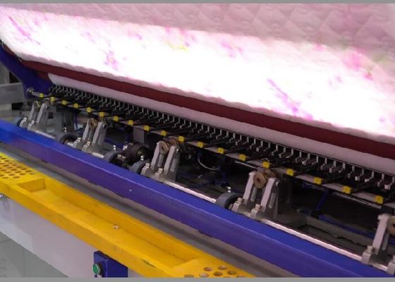 Machine à coudre et à coller des couettes en tissu à aiguilles multiples